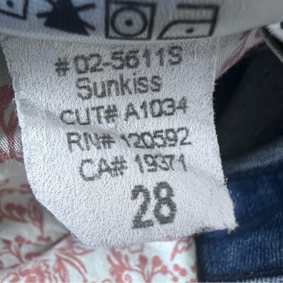 Rich + Skinny Flare Leg Jeans Medium Wash Size 28 - Picture 15 of 15